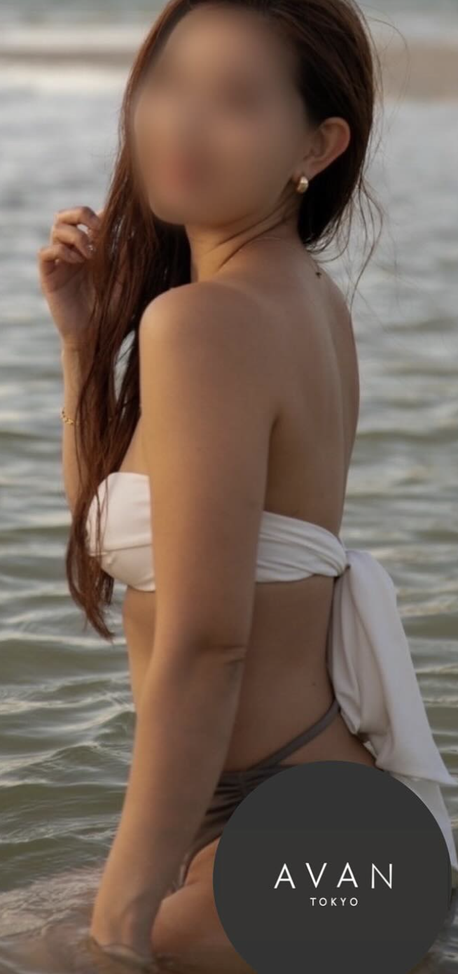 二の腕全周（振袖・肩・前面）脂肪吸引 術前 20代女性